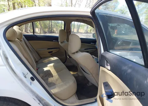 2011 Honda Accord 2.4 Lx из США, поврежденный, VIN 1HGCP2F38BA085917